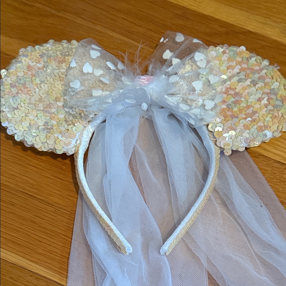 Vintage Disney Bride Minnie Mouse Ears Headband with Veil